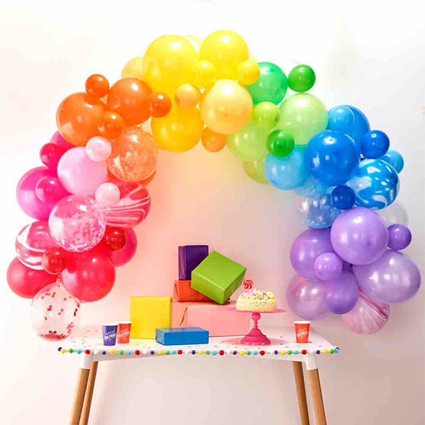 Globos de colores para fiestas y cumpleaños